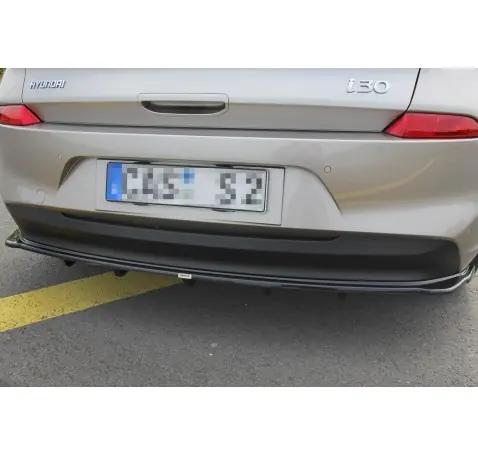 Arriere Splitter (AVEC UNE BARRE VERTICALE) HYUNDAI I30 MK3 HATCHBACK