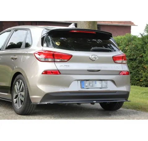 Arriere Splitter (AVEC UNE BARRE VERTICALE) HYUNDAI I30 MK3 HATCHBACK