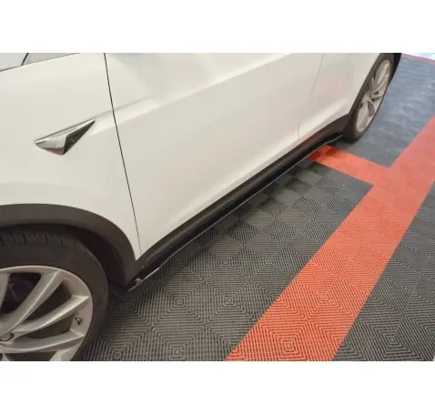 Rajouts Des Bas De Caisse V.2 Tesla Model X Mk1