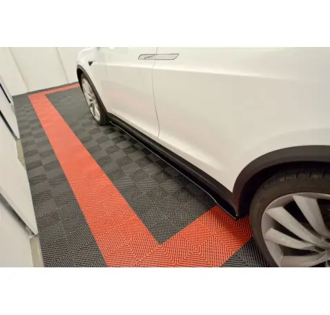 Rajouts Des Bas De Caisse V.2 Tesla Model X Mk1