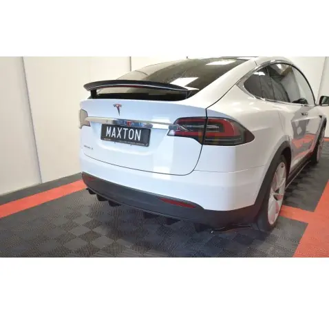 RAJOUT DU PARE-CHOCS ARRIERE TESLA MODEL X