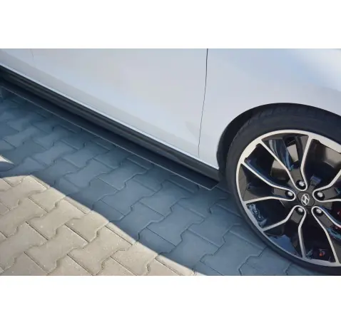 SPORT RAJOUTS DES BAS DE CAISSE POUR HYUNDAI I30 Mk3 N