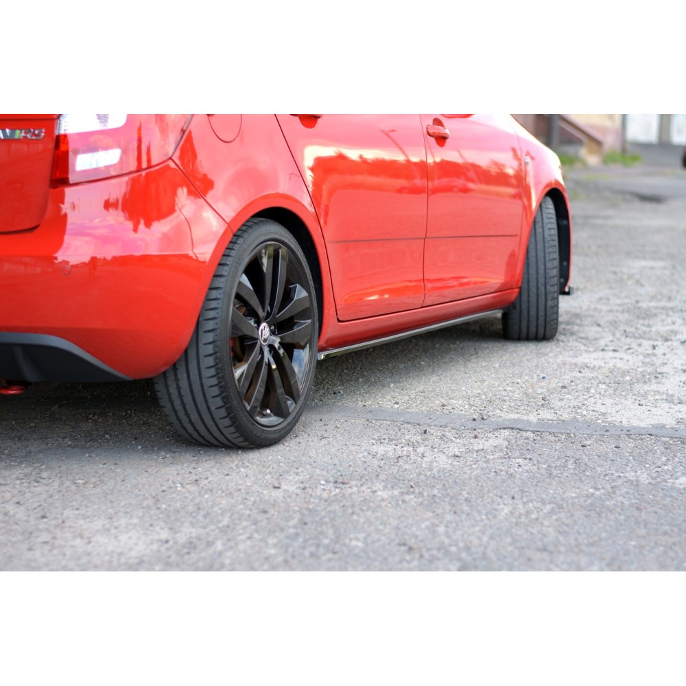 Rajouts Des Bas De Caisse Pour Skoda Fabia RS Mk2