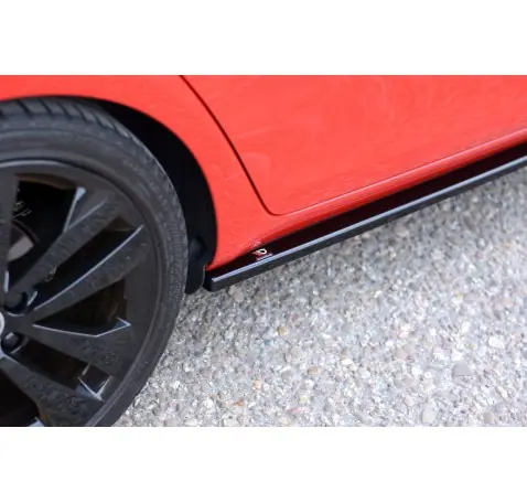 Rajouts Des Bas De Caisse Pour Skoda Fabia RS Mk2