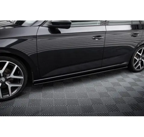 Rajouts Des Bas De Caisse Pour Skoda Scala