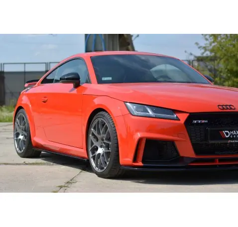Rajouts Des Bas De Caisse Pour Audi TT RS 8S