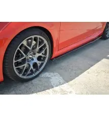 Rajouts Des Bas De Caisse Pour Audi TT RS 8S
