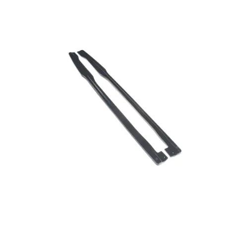 Rajouts Des Bas De Caisse Pour Audi TT RS 8S