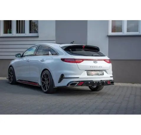 Rajout du pare-chocs arriere Kia ProCeed GT Mk1