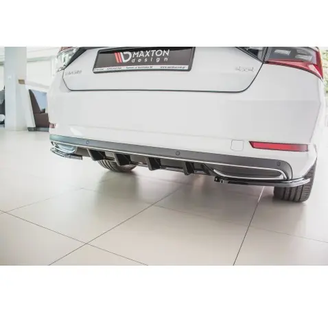 Rajout du pare-chocs arriere Skoda Superb Liftback / Combi Mk3 FL