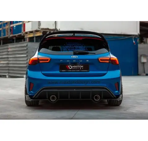 Rajout du pare-chocs arriere Ford Focus Hatchback St-line Mk4