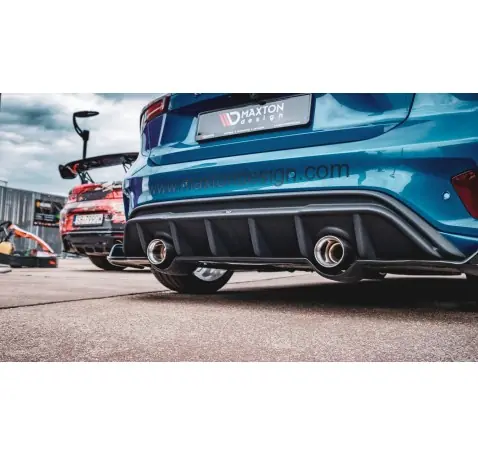 Rajout du pare-chocs arriere Ford Focus Hatchback St-line Mk4