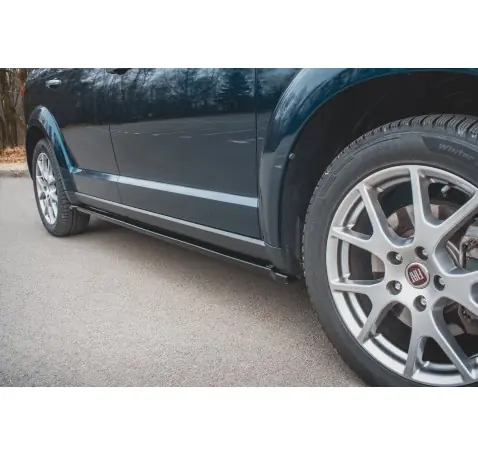 Set des diffeuseur des bas de caisse Fiat Freemont