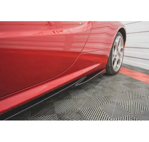 Rajouts Des Bas De Caisse Alfa Romeo 4C