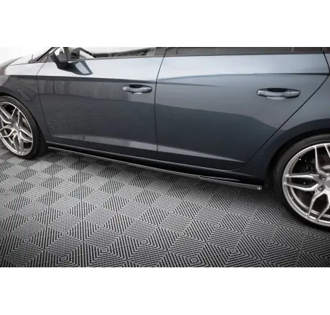 Rajouts Des Bas De Caisse V.5 Seat Leon Cupra / FR Mk3 / Mk3 Facelift