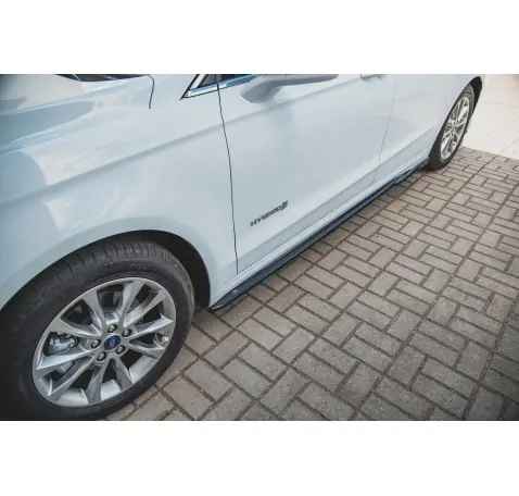 Rajouts Des Bas De Caisse Ford Mondeo Mk5 Facelift/Preface