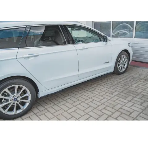 Rajouts Des Bas De Caisse Ford Mondeo Mk5 Facelift/Preface