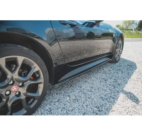 Rajouts Des Bas De Caisse Abarth 124 Spider