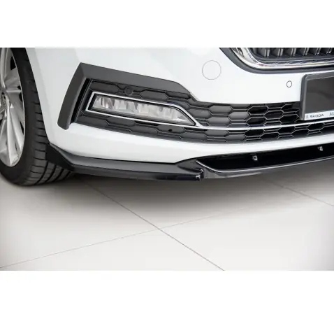 Lame Du Pare-Chocs Avant V.1 Skoda Octavia Mk4