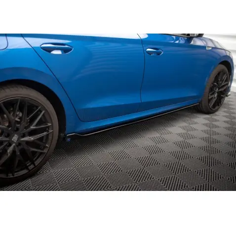 Rajouts Des Bas De Caisse V.1 Skoda Octavia Mk4