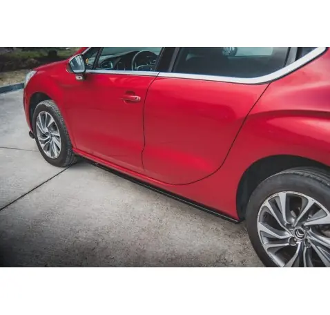 Rajouts Des Bas De Caisse Citroen DS4 Rajouts Des Bas De Caisse Citroen DS4