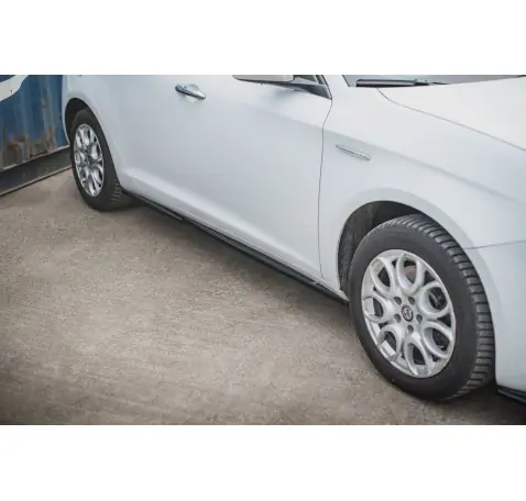 Rajouts Des Bas De Caisse V.2 Alfa Romeo Giulietta