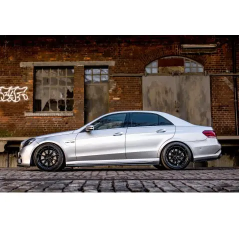 Rajouts Des Bas De Caisse Mercedes-Benz E63 AMG / AMG-Line Sedan W212 Facelift