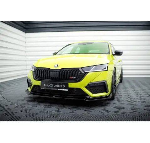 Lame Du Pare-Chocs Avant V.2 + Ailerons Skoda Octavia RS Mk4
