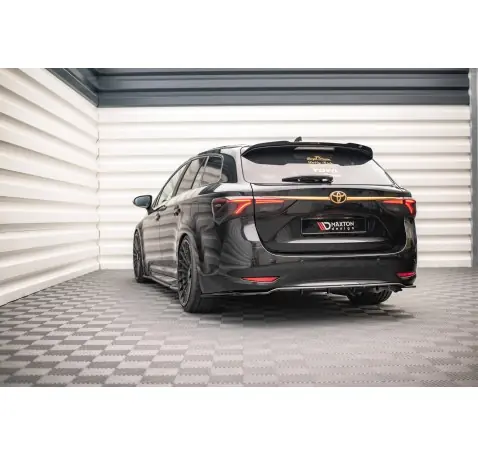 Arriere Splitter (avec une barre verticale) Toyota Avensis Wagon Mk3 Facelift