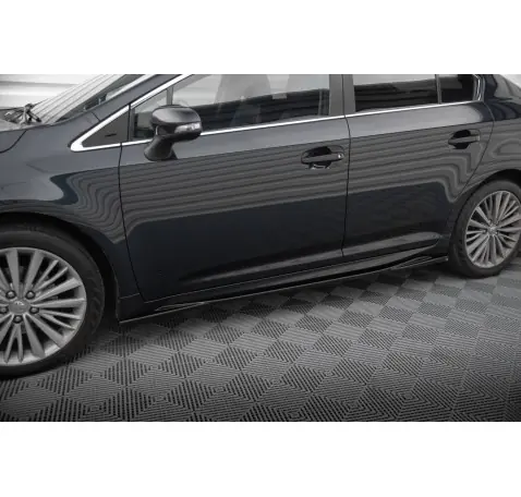 Rajouts Des Bas De Caisse Toyota Avensis Mk3 Facelift