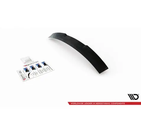 Le prolongement de la lunette arrière Mercedes A AMG-Line / A35 Sedan V177