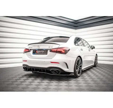 Arriere Splitter (avec une barre verticale) V.2 Mercedes A 35 AMG Sedan V177