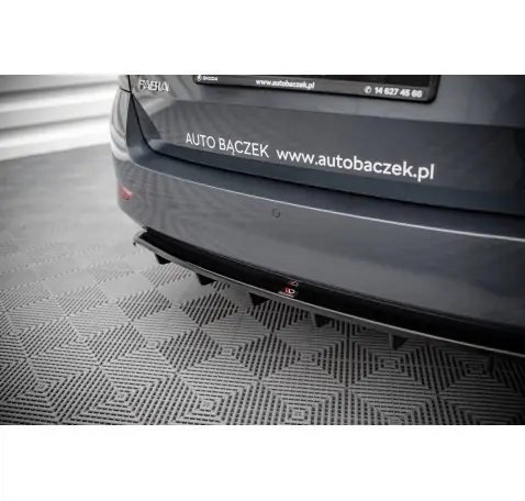 Arriere Splitter (avec une barre verticale) Skoda Fabia Combi Mk3 Facelift