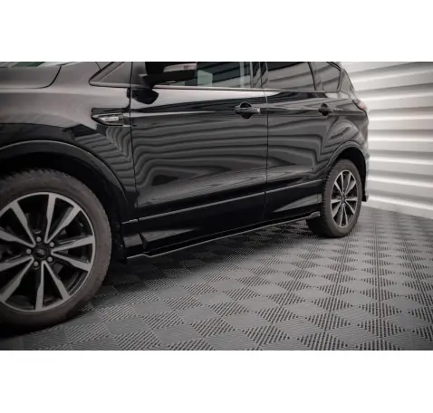 Rajouts Des Bas De Caisse Ford Escape ST-Line Mk3 Rajouts Des Bas De Caisse Ford Escape ST-Line Mk3