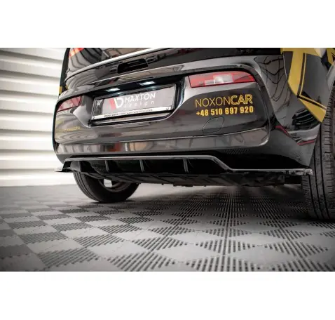 Arriere Splitter (avec une barre verticale) BMW i3 Mk1 Facelift