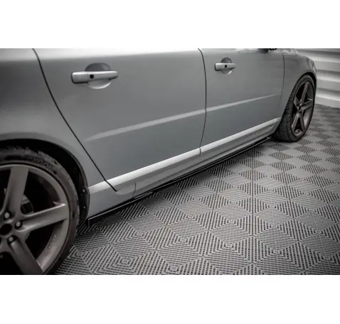 Rajouts Des Bas De Caisse Volvo V70 Mk3