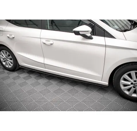 Rajouts Des Bas De Caisse V.1 Seat Ibiza FR/ Standard Mk5 Rajouts Des Bas De Caisse V.1 Seat Ibiza FR/ Standard Mk5