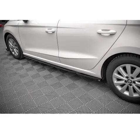 Rajouts Des Bas De Caisse V.2 Seat Ibiza FR/ Standard Mk5 Rajouts Des Bas De Caisse V.2 Seat Ibiza FR/ Standard Mk5