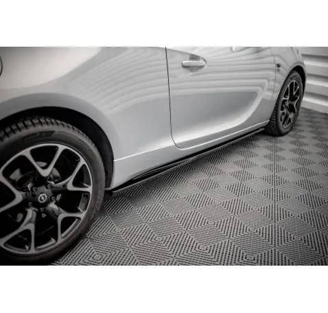 Rajouts Des Bas De Caisse Opel Astra GTC OPC-Line J