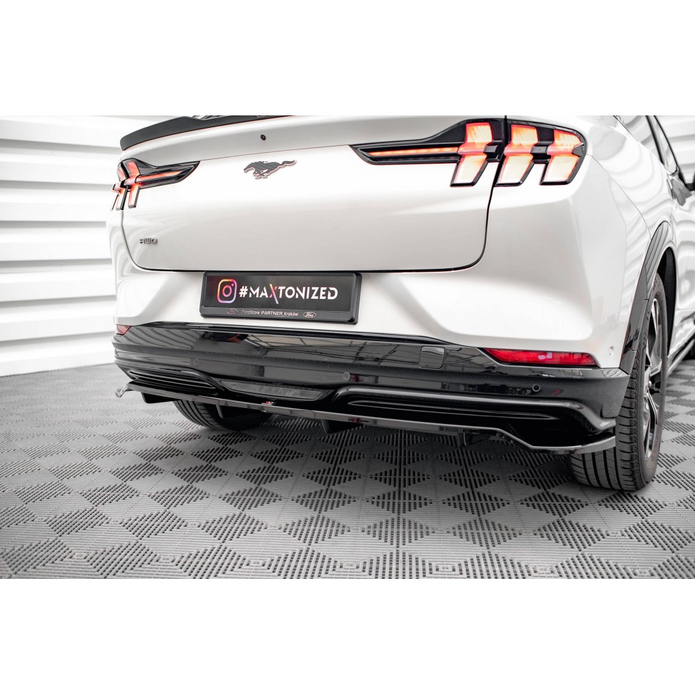 Arriere Splitter (avec une barre verticale) Ford Mustang Mach-E Mk1