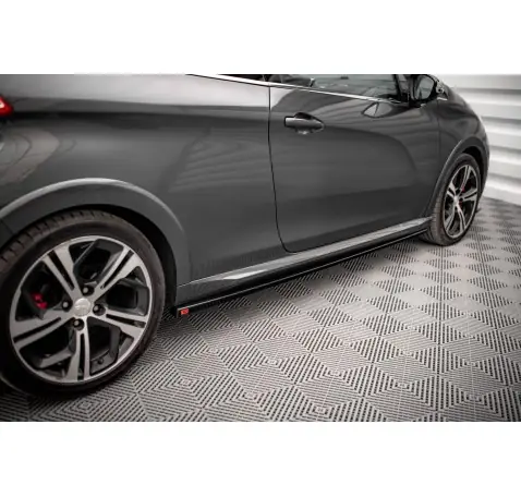 Rajouts Des Bas De Caisse Peugeot 208 GTi Mk1