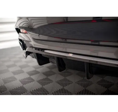 Arriere Splitter (avec une barre verticale) BMW X6 M-Pack F16