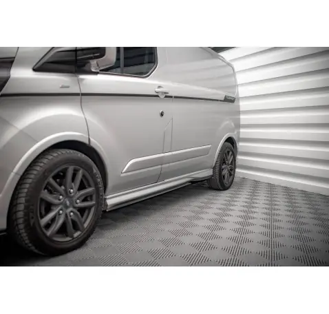 Rajouts Des Bas De Caisse Ford Transit Custom ST-Line Mk1 Facelift Rajouts Des Bas De Caisse Ford Transit Custom ST-Line Mk1 Facelift