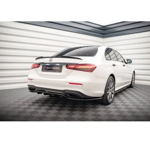Arriere Splitter (avec une barre verticale) Mercedes-Benz E AMG-Line Sedan W213 Facelift