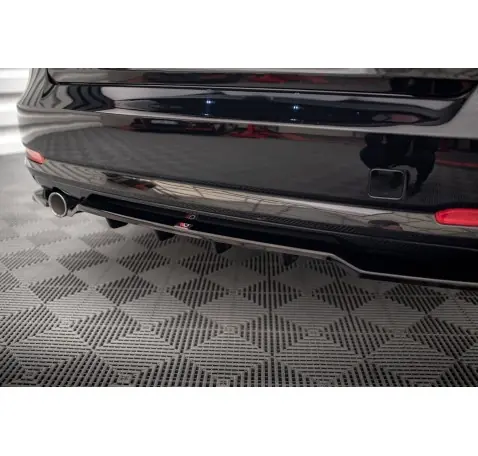 Arriere Splitter (avec une barre verticale) BMW 3 GT F34