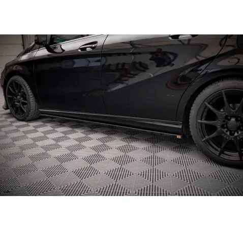 Rajouts Des Bas De Caisse Mercedes-Benz B W246 Facelift