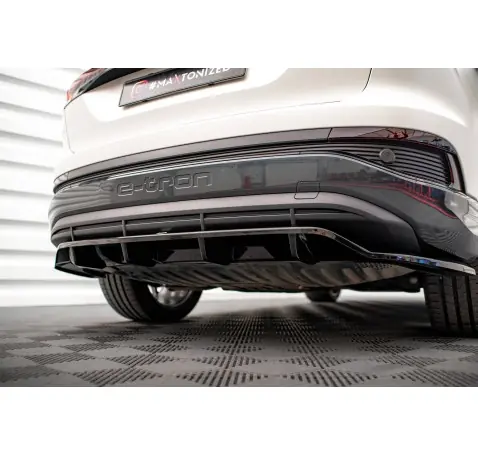 Arriere Splitter (avec une barre verticale) Audi Q4 e-tron Sportback S-line Mk1