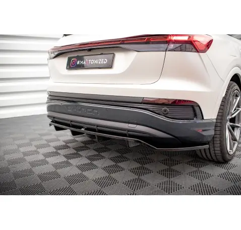 Arriere Splitter (avec une barre verticale) Audi Q4 e-tron Sportback S-line Mk1
