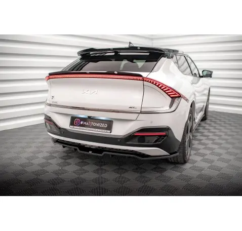 Arriere Splitter (avec une barre verticale) Kia EV6 GT-Line Mk1