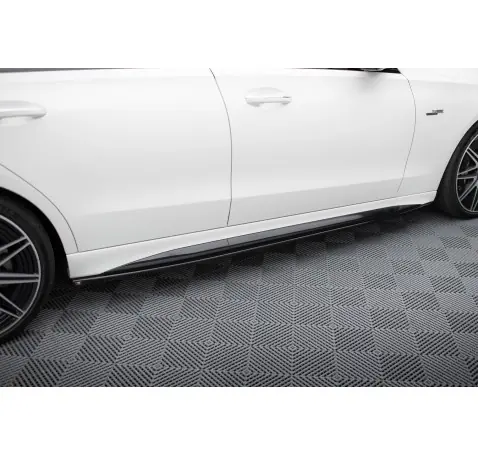 Rajouts Des Bas De Caisse Mercedes-Benz C AMG-Line / 43 AMG W206